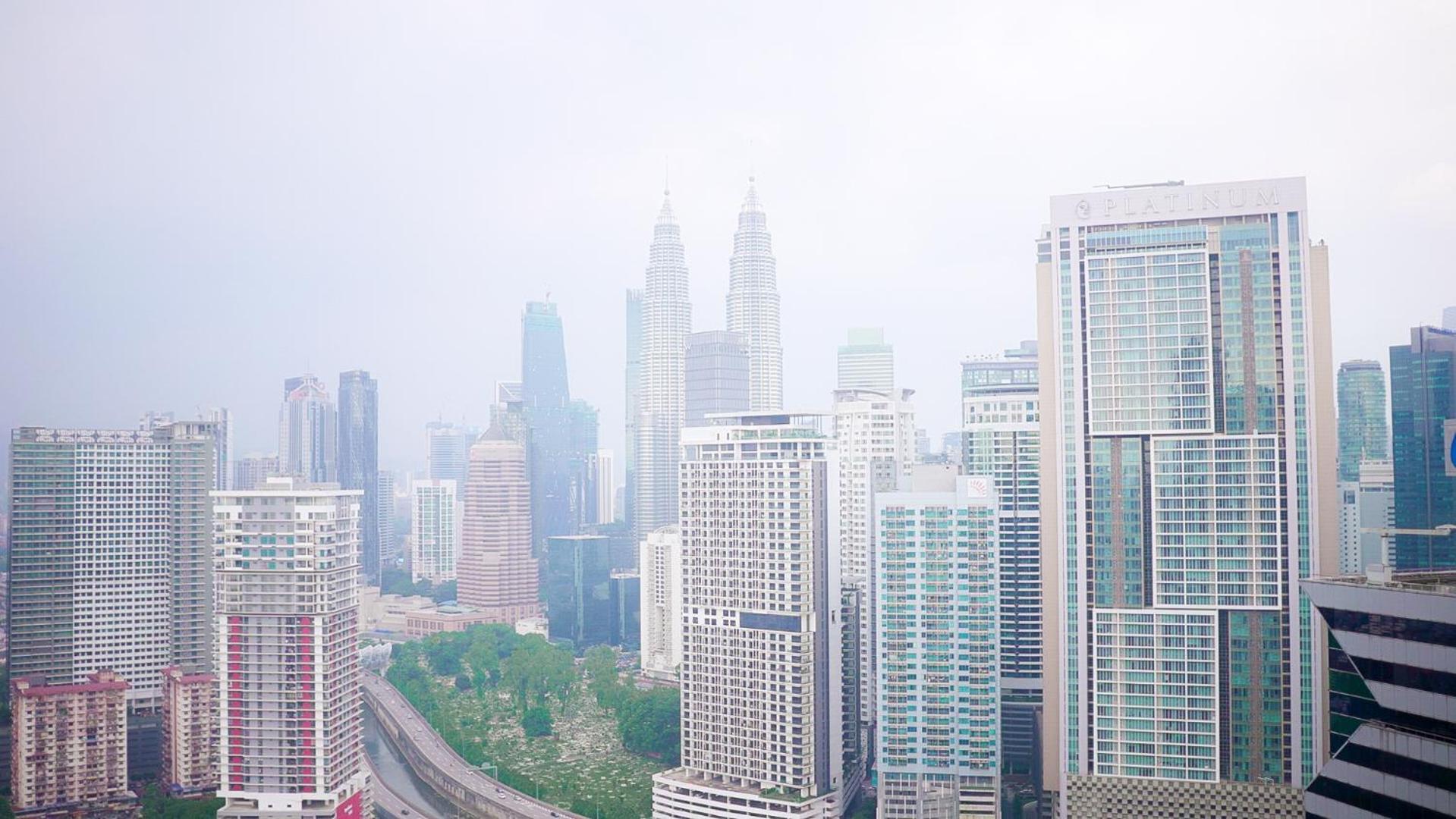 The Luxe Suites Infinitum Klcc Kuala Lumpur Exterior photo
