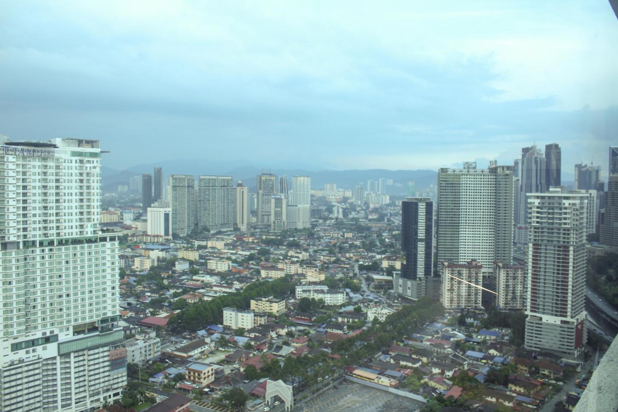 The Luxe Suites Infinitum Klcc Kuala Lumpur Exterior photo