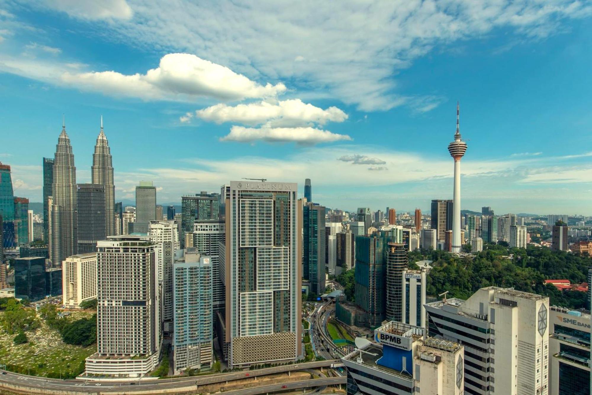 The Luxe Suites Infinitum Klcc Kuala Lumpur Exterior photo